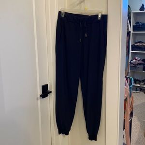 Lululemon Jogger black